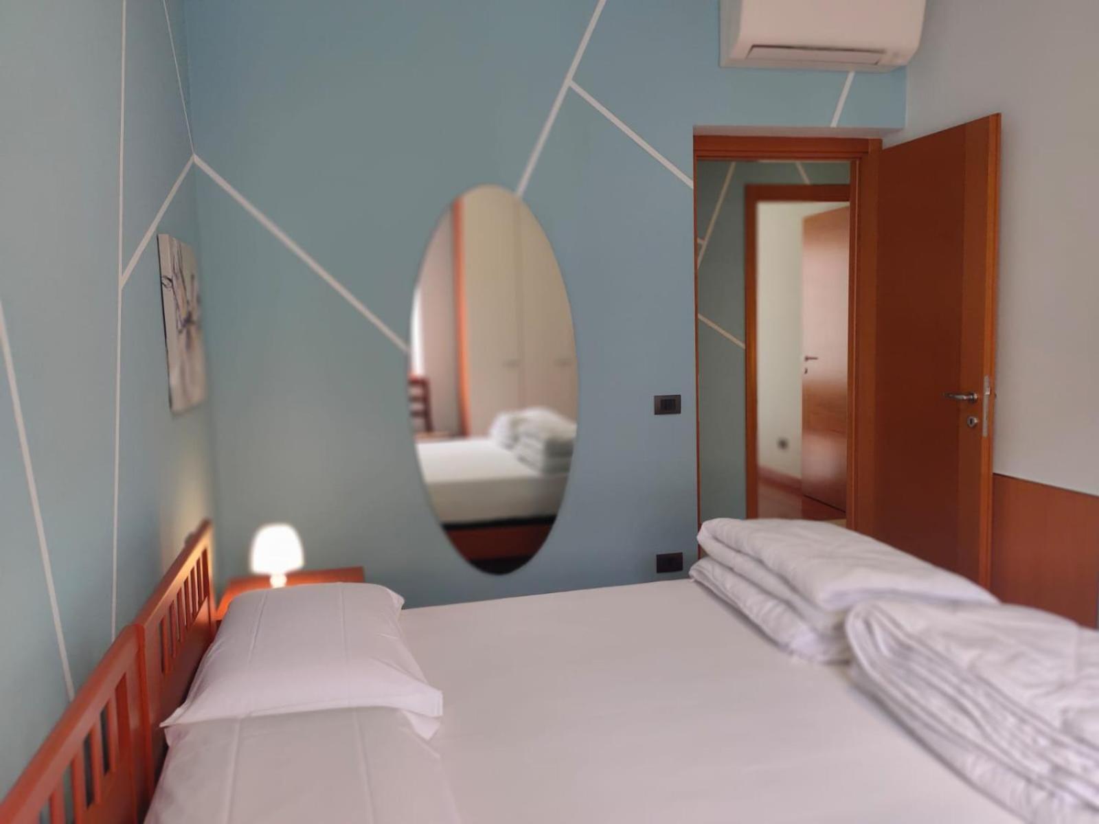 Garda Dreams Apartment Torri Del Benaco Exteriér fotografie